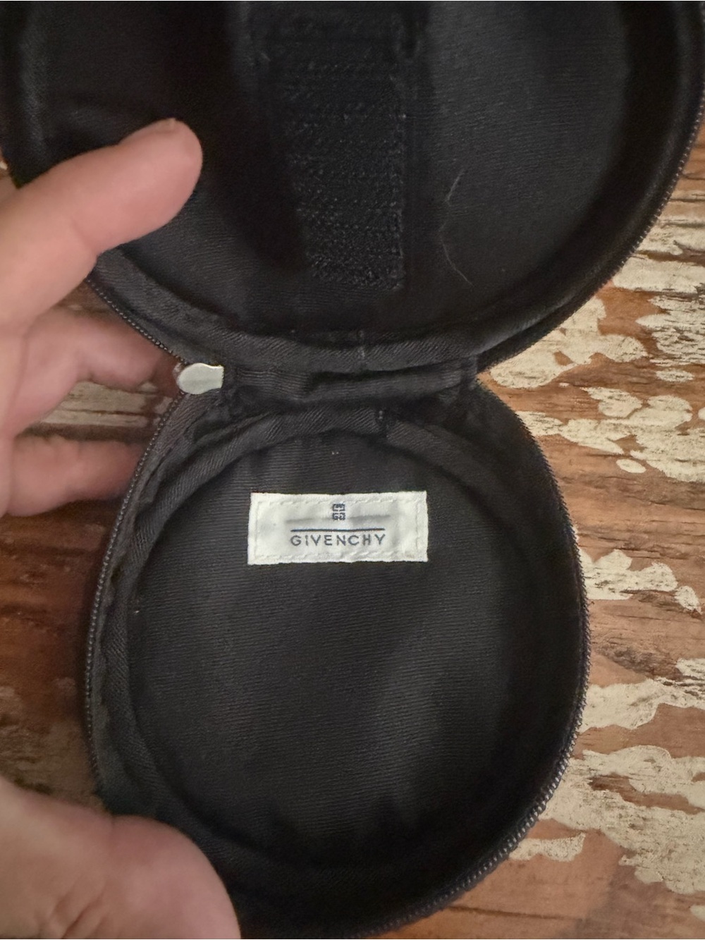 Givenchy Coin Pouch - Picture 6 of 7